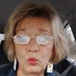 Meet your Posher, Deana